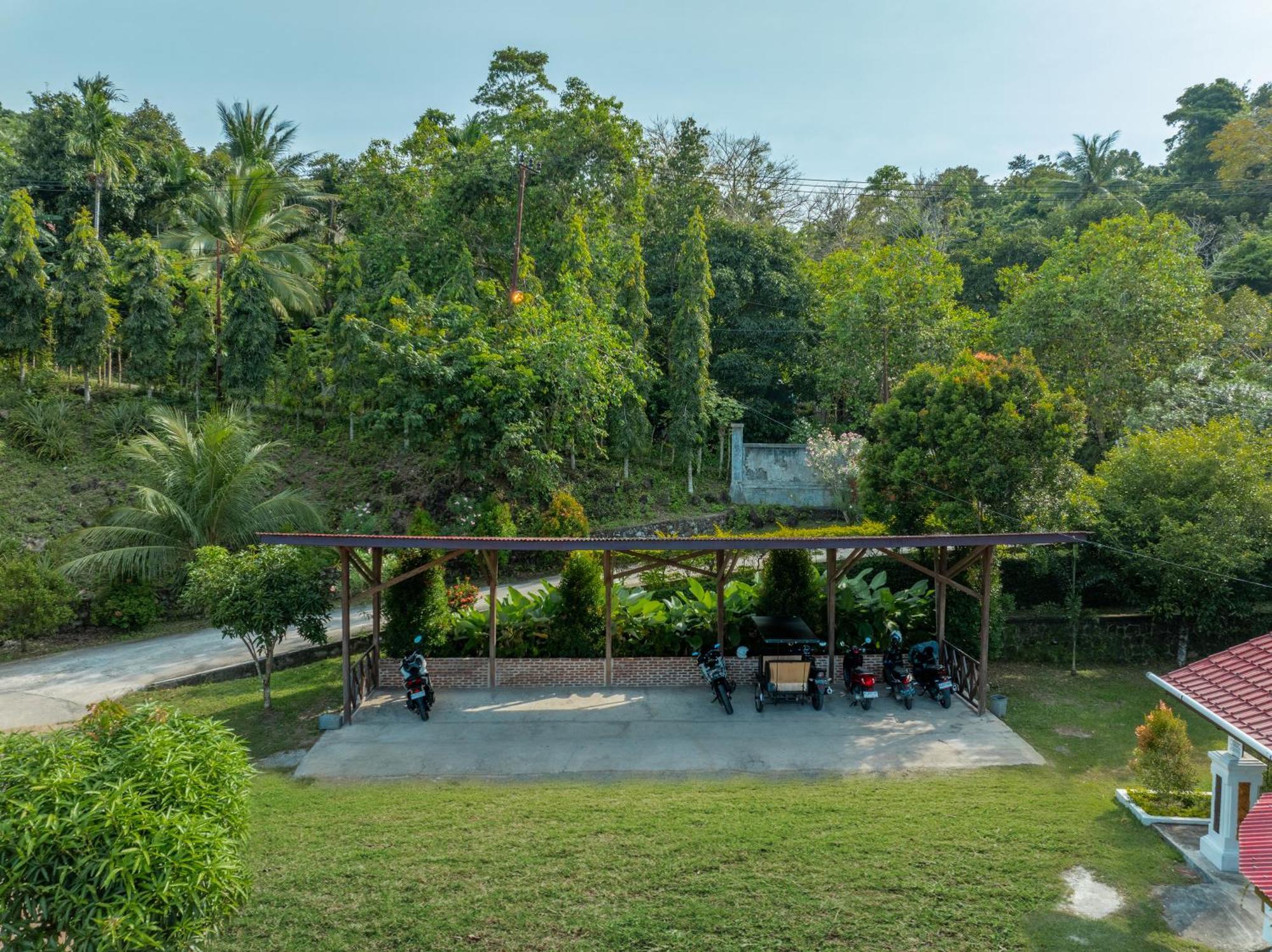 The Hawk'S Nest Resort Sabong Exterior foto