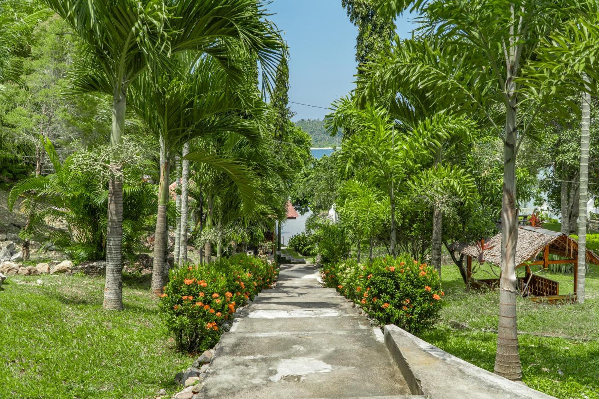 The Hawk'S Nest Resort Sabong Exterior foto