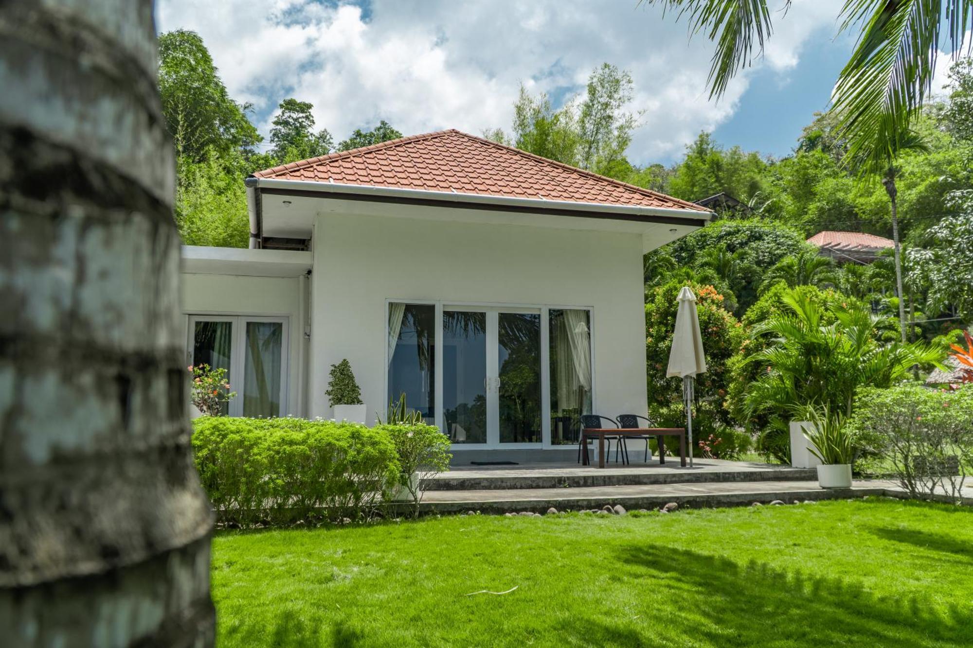 The Hawk'S Nest Resort Sabong Exterior foto