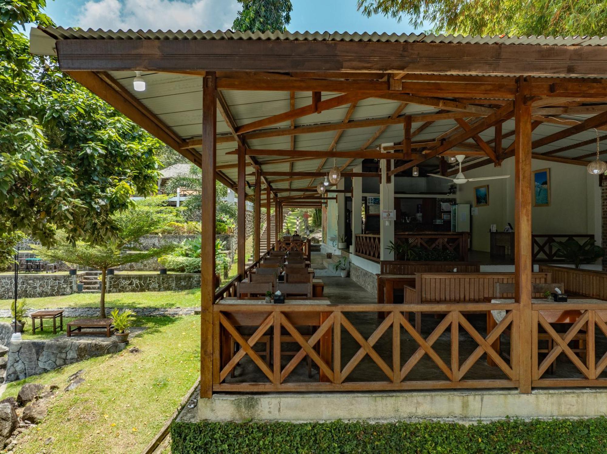 The Hawk'S Nest Resort Sabong Exterior foto